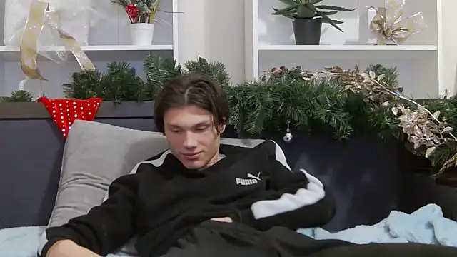 CalvinCay online show from December 2024 11:17:01 PM