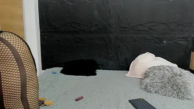 emakross online show from February 2025 12:05:01 AM