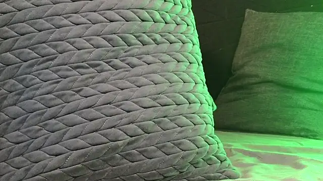 Astoria Moon online show from October 2025 07:12:01 PM