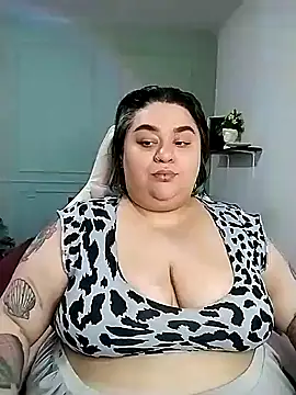 tiffany laurens online show from January 2025 06:58:02 AM