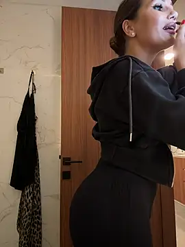 Syka0001 online show from January 2025 02:28:02 PM