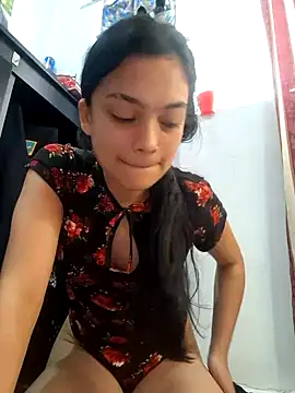 littlemelii online show from December 2024 04:24:02 PM