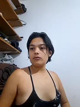 Snapshot of littlemelii chatting on March 2026 12:48:01 AM littlemelii online show from March 2026 12:48:01 AM