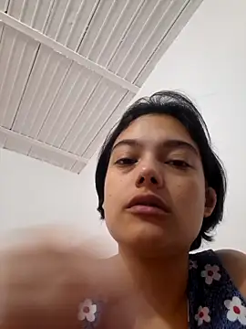 Snapshot of littlemelii chatting on March 2026 11:32:02 AM littlemelii online show from March 2026 11:32:02 AM