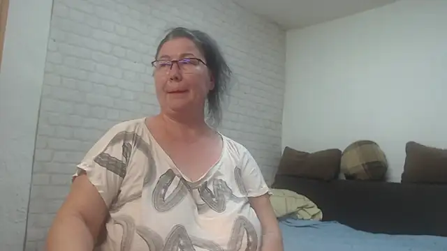 EmmaSquirt online show from February 2026 08:27:01 PM