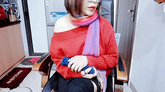 Miu-Le online show from January 2026 08:32:01 PM