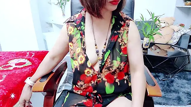 Snapshot of Miu-Le chatting on June 2026 10:34:01 PM Miu-Le online show from June 2026 10:34:01 PM