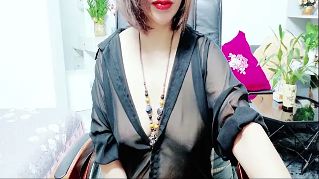Snapshot of Miu-Le chatting on July 2026 08:20:01 AM Miu-Le online show from July 2026 08:20:01 AM