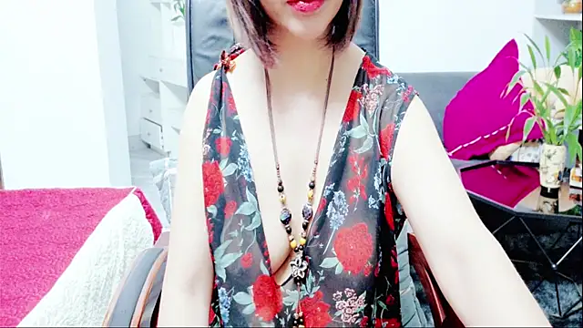 Snapshot of Miu-Le chatting on July 2026 09:25:01 AM Miu-Le online show from July 2026 09:25:01 AM