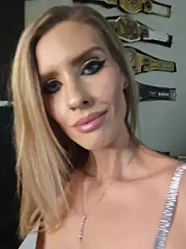 Snapshot of ellieconradxo chatting on July 2026 04:58:01 PM ellieconradxo online show from July 2026 04:58:01 PM