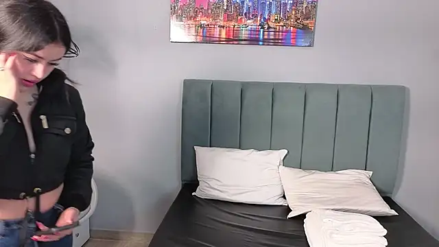 Alli cooper online show from May 2026 01:41:01 PM