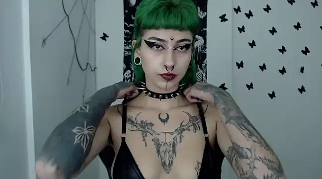 Snapshot of n0sferatus__ chatting on December 2024 04:22:02 AM n0sferatus   online show from December 2024 04:22:02 AM