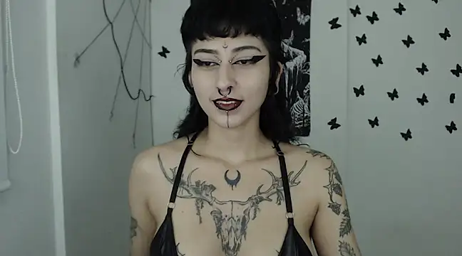 Snapshot of n0sferatus__ chatting on February 2025 01:47:02 AM n0sferatus   online show from February 2025 01:47:02 AM