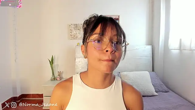 Snapshot of Norma-Jeaane chatting on December 2024 04:38:02 PM Norma-Jeaane online show from December 2024 04:38:02 PM