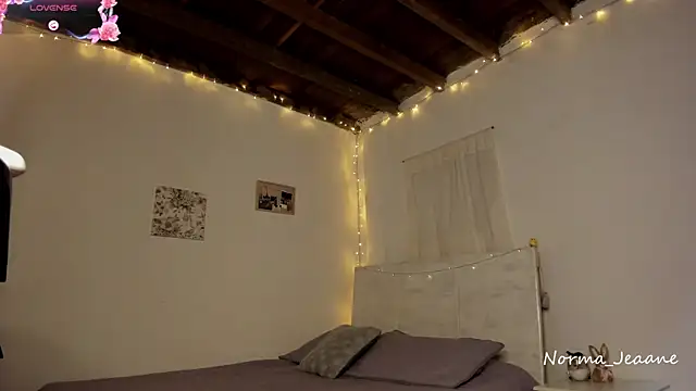 Snapshot of Norma-Jeaane chatting on March 2025 04:20:02 PM Norma-Jeaane online show from March 2025 04:20:02 PM