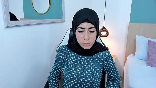 chaymae nah  online show from January 2025 04:55:02 PM