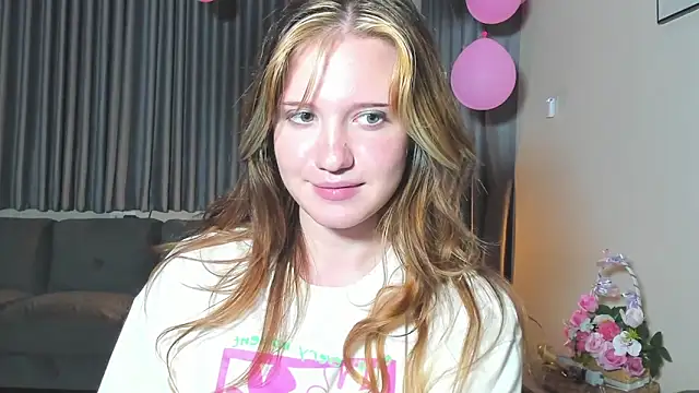 HanahCute online show from March 2025 10:36:02 PM