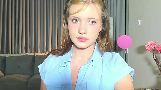 HanahCute online show from March 2025 10:26:01 PM