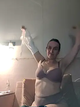 Evelina cute online show from November 2025 05:22:01 PM