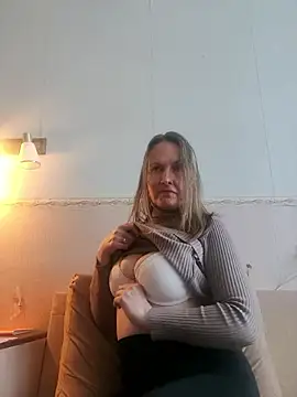 Evelina cute online show from January 2026 10:40:01 AM