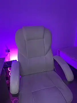 nyna 1 online show from February 2026 10:26:01 PM