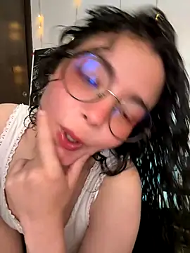 Antoniart  online show from September 2025 02:04:01 AM