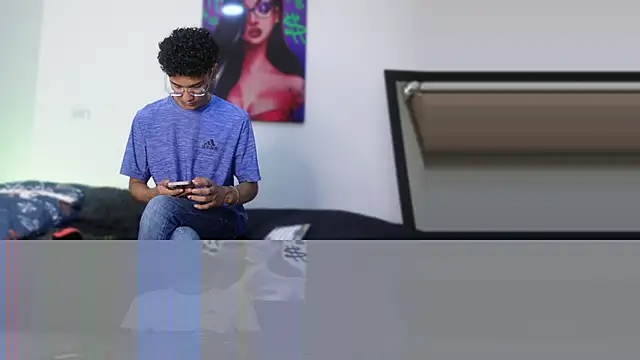 harrytwink18 online show from December 2024 01:24:02 PM