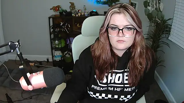 Snapshot of rodeobrii chatting on March 2026 01:44:01 AM rodeobrii online show from March 2026 01:44:01 AM