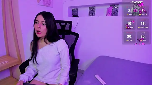 Snapshot of little_isabela1 chatting on March 2026 10:43:01 PM little isabela1 online show from March 2026 10:43:01 PM