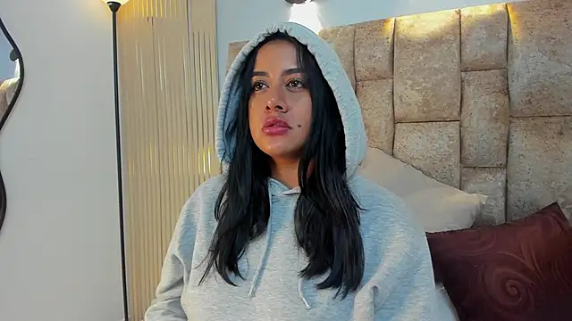 amatista  smith online show from October 2025 08:15:01 PM