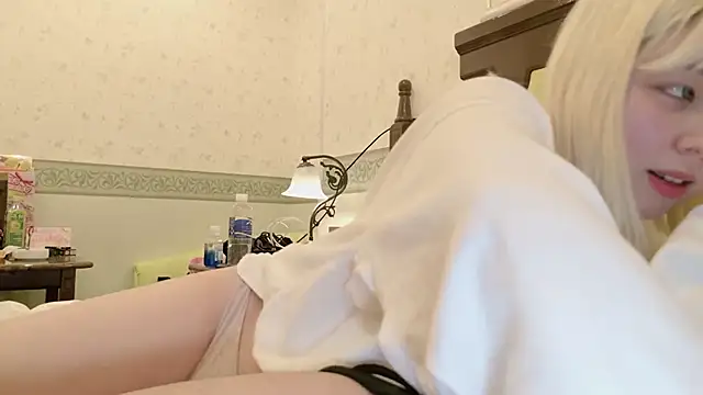 NANAchan R online show from February 2025 04:59:02 PM