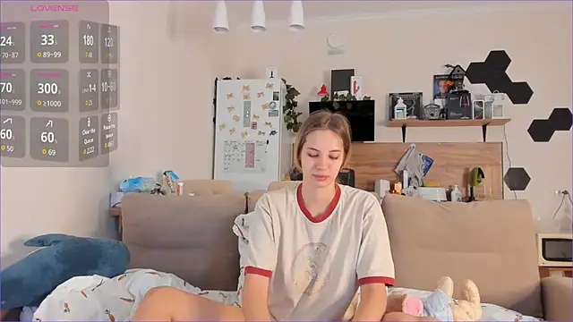 Snapshot of Girl_alone_home chatting on September 2025 03:32:02 AM Girl alone home online show from September 2025 03:32:02 AM