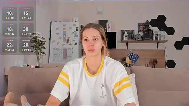 Snapshot of Girl_alone_home chatting on October 2025 03:47:02 AM Girl alone home online show from October 2025 03:47:02 AM