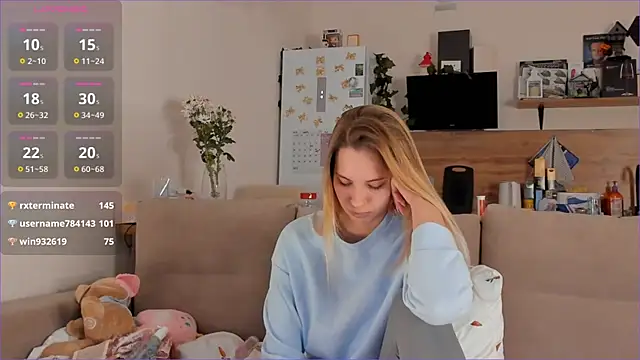 Snapshot of Girl_alone_home chatting on November 2025 05:04:01 PM Girl alone home online show from November 2025 05:04:01 PM