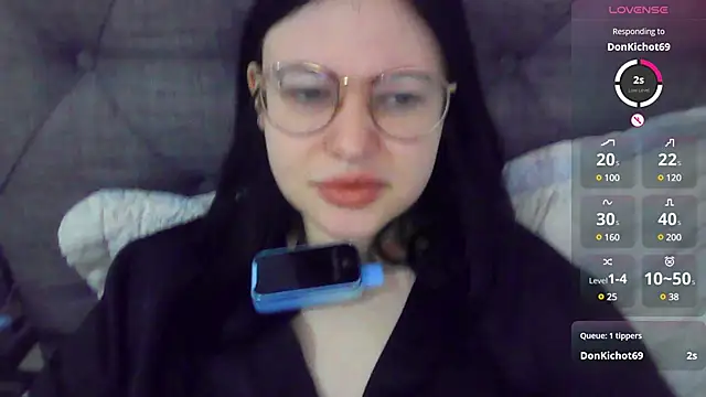 German Eva online show from February 2025 01:09:02 AM