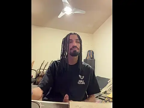 Snapshot of hotcamboy420 chatting on September 2025 05:07:01 AM hotcamboy420 online show from September 2025 05:07:01 AM