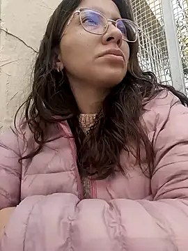 Snapshot of karlamorris_ chatting on February 2025 01:20:01 PM karlamorris online show from February 2025 01:20:01 PM