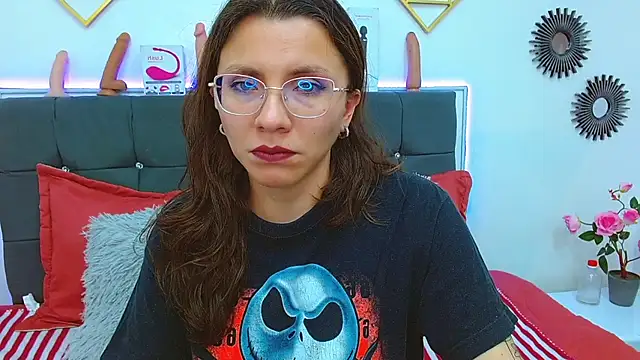 Snapshot of karlamorris_ chatting on February 2025 04:57:01 PM karlamorris online show from February 2025 04:57:01 PM