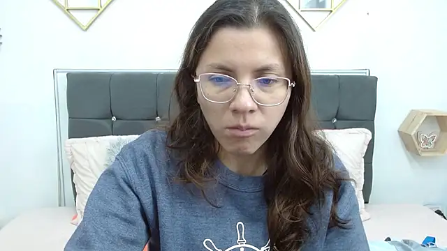 Snapshot of karlamorris_ chatting on March 2025 01:40:01 PM karlamorris online show from March 2025 01:40:01 PM