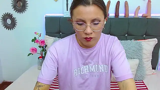 Snapshot of karlamorris_ chatting on March 2025 04:51:02 PM karlamorris online show from March 2025 04:51:02 PM