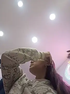 Snapshot of karlamorris_ chatting on November 2025 01:55:02 PM karlamorris online show from November 2025 01:55:02 PM