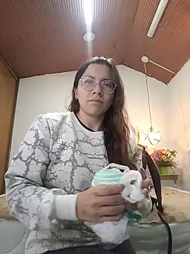 Snapshot of karlamorris_ chatting on December 2025 01:17:04 PM karlamorris online show from December 2025 01:17:04 PM