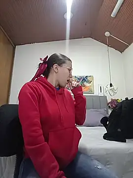 Snapshot of karlamorris_ chatting on December 2025 01:42:01 PM karlamorris online show from December 2025 01:42:01 PM