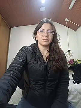 Snapshot of karlamorris_ chatting on December 2025 01:28:02 PM karlamorris online show from December 2025 01:28:02 PM