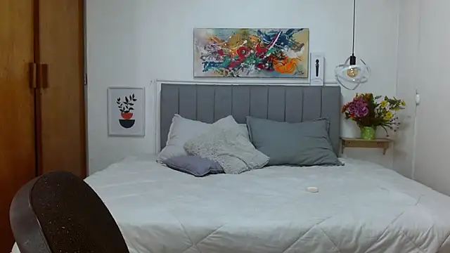 Snapshot of karlamorris_ chatting on December 2025 01:39:02 PM karlamorris online show from December 2025 01:39:02 PM