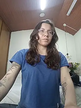 Snapshot of karlamorris_ chatting on December 2025 04:03:01 PM karlamorris online show from December 2025 04:03:01 PM