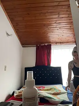 Snapshot of karlamorris_ chatting on February 2026 01:09:02 PM karlamorris online show from February 2026 01:09:02 PM