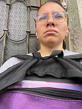 Snapshot of karlamorris_ chatting on February 2026 01:16:02 PM karlamorris online show from February 2026 01:16:02 PM