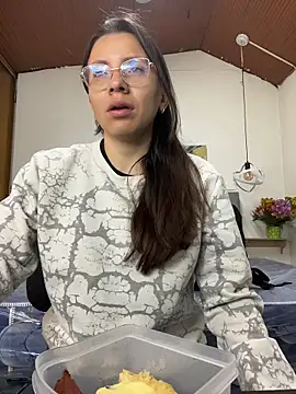 Snapshot of karlamorris_ chatting on February 2026 01:28:01 PM karlamorris online show from February 2026 01:28:01 PM