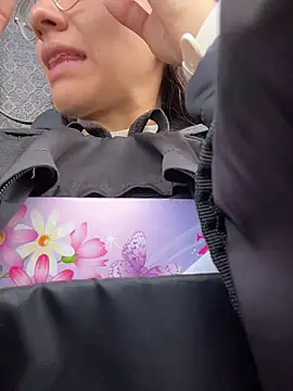 Snapshot of karlamorris_ chatting on February 2026 01:41:02 PM karlamorris online show from February 2026 01:41:02 PM